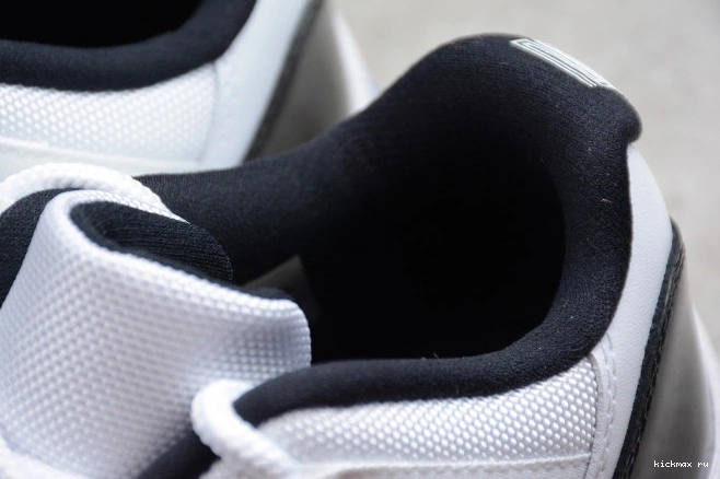 Rep MAX 11 Retro Black White Jordan  528895-153 mens Low Air 